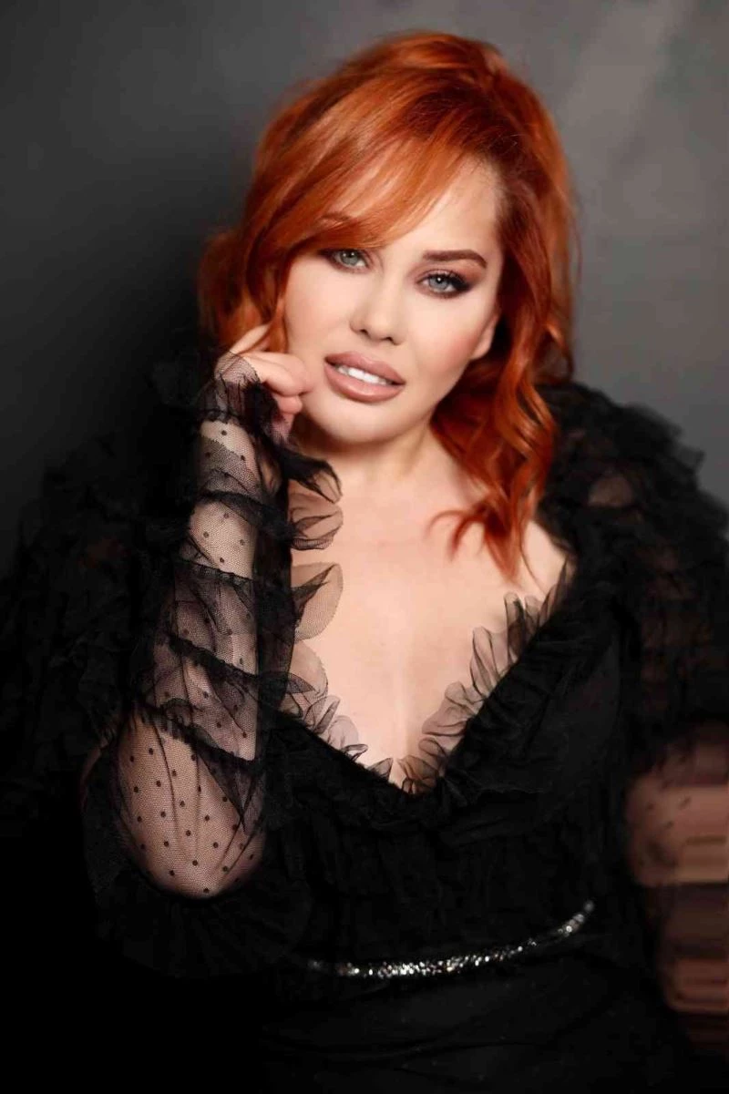 Yeni yıla Nisan Nicole Rona ile merhaba
