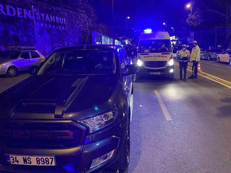 Karantinada olması gerekirken yılbaşında dışarı çıkan çift polise yakalandı
