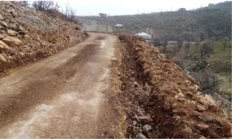 Açık Kapı birimine bildirdi, yol sorunu çözüldü
