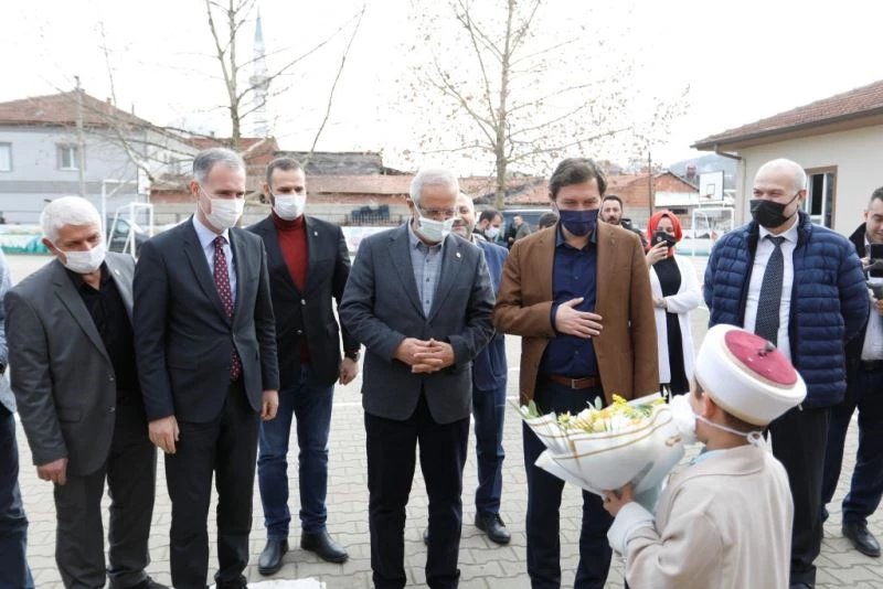 İnegöl’de çocuklar Türk büyüklerinin hikâyeleri ile büyüyor
