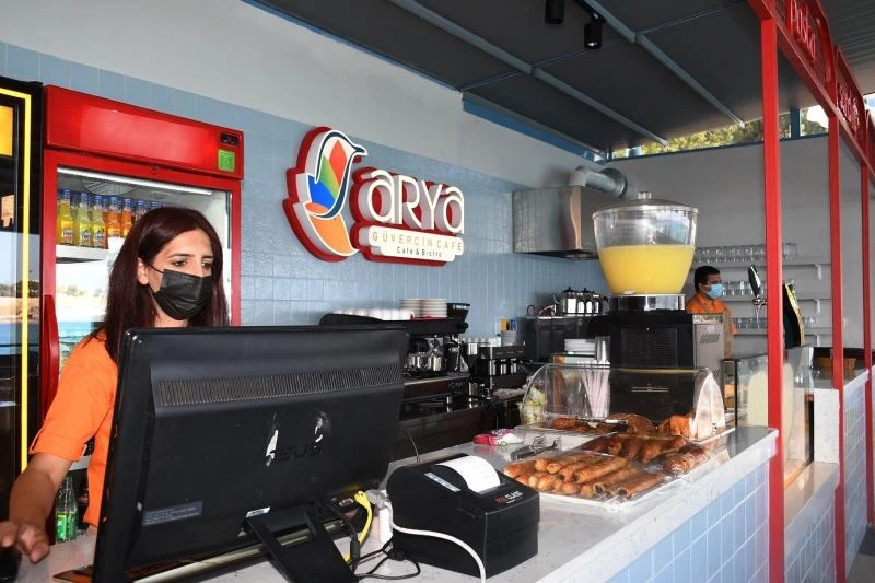 Kuşadası Belediyesi şirketinde çalışanlara yeni yıl sürprizi
