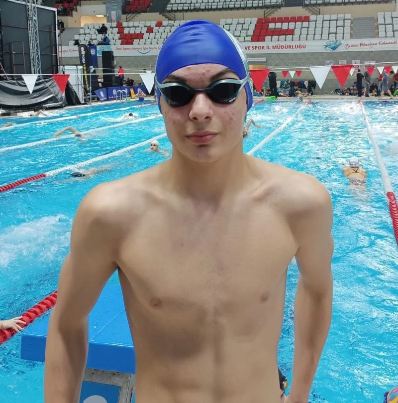 Bursa Büyükşehir Belediyesporlu Nusrat Allahverdi’den Türkiye rekoru
