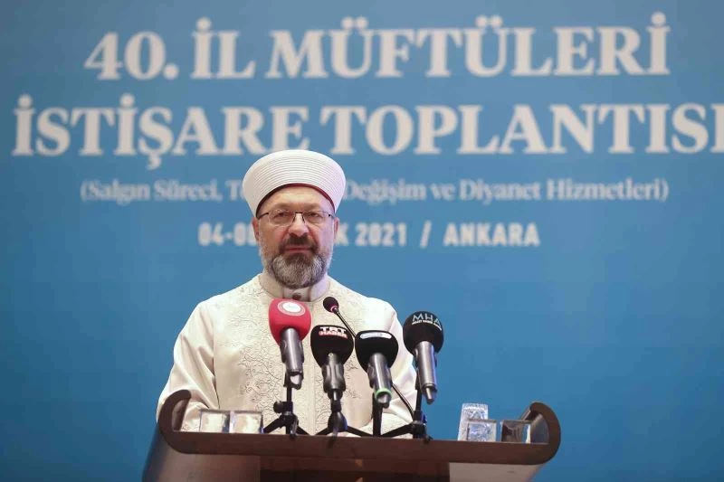 Diyanet İşleri Başkanı Erbaş: “Diyanet İşleri Başkanlığı’nın gündelik tartışmaların içine çekilmesi, son derece yanlıştır, son derece üzücüdür”
