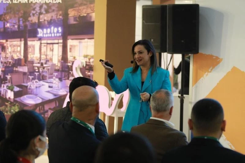 Başkan Sengel, Selçuk’u İzmir Travel Turkey’de anlattı
