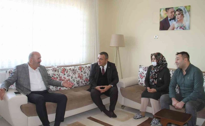 Doğalgaz mutluluğuna vatandaştan kahveli teşekkür
