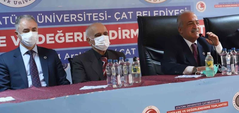 Rektör Çomaklı: “Çat’ın büyümesi ve gelişmesi için ne gerekiyorsa yapmaya hazırız”
