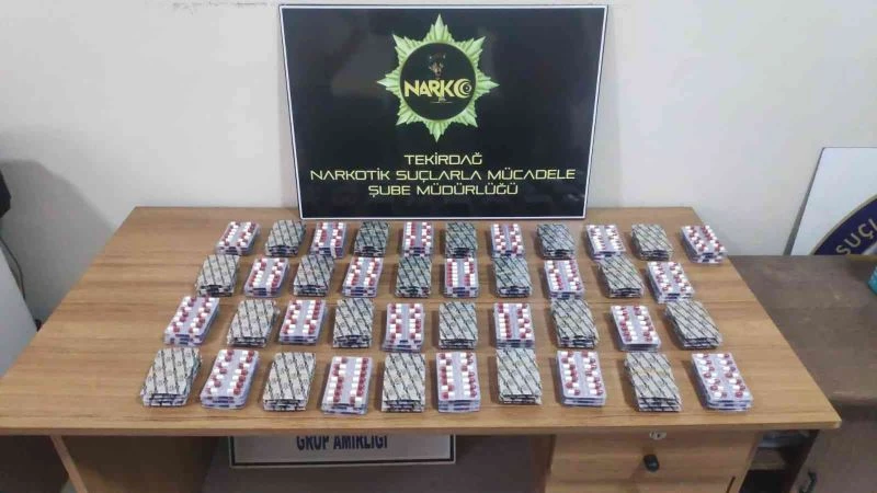 Tekirdağ’da şüpheli araçtan 2 bin 296 hap çıktı
