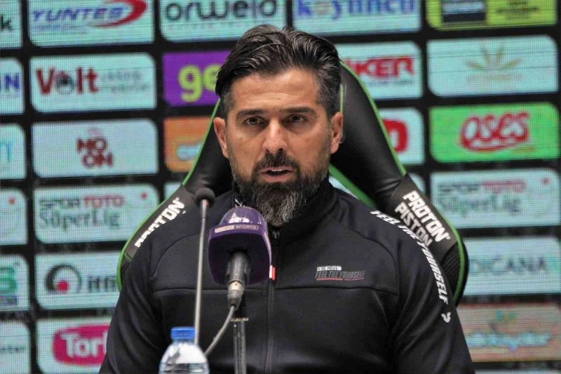 İlhan Palut: “Kaybedilmiş 2 puan var”