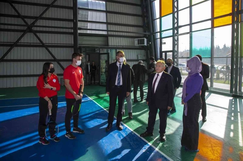 Başkan Büyükkılıç’ın 2 önemli prestijli projesi hizmete açıldı
