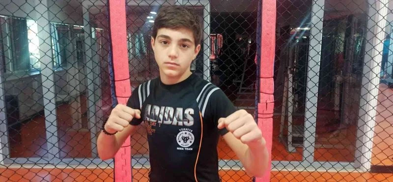 Yaşadığı imkansızlıklara rağmen adeta ‘hayata yumruk attı’
