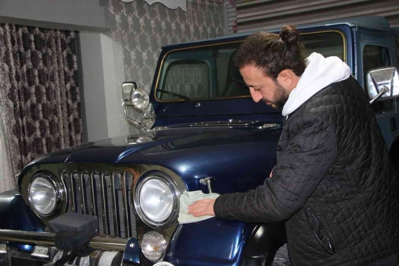 Çocukluk merakı büyüyünce sevdaya dönüştü
