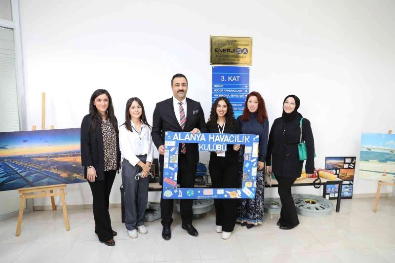 Prof. Dr. Cengiz: “Ülkemiz sivil havacılık sektöründe uçağa binmeyi bir lüks olmaktan çıkarttı”
