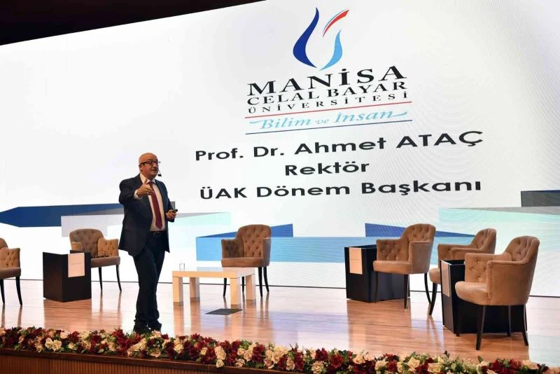 Rektör Ataç, ’Biz Bir Takımız’ projesi öğretmenlerine deneyimlerini aktardı
