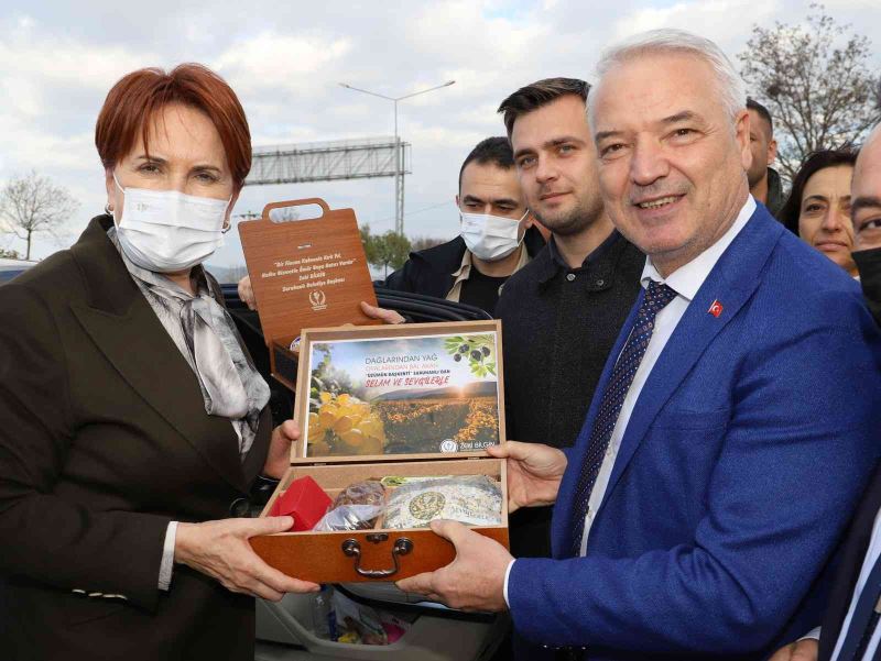 İYİ Parti Genel Başkanı Meral Akşener Saruhanlı’da karşılandı
