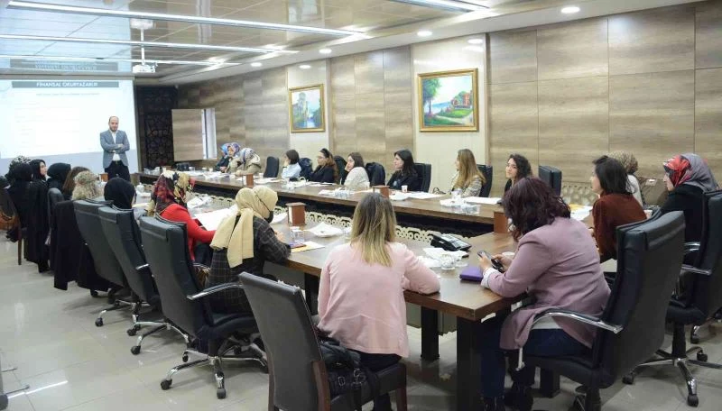 Tatvan’da “Finansal Okur- Yazarlık ve Bütçe Yönetimi” eğitimi
