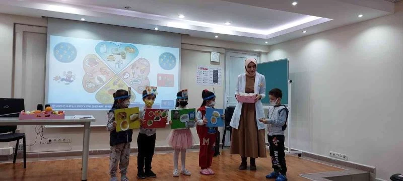 Çocuklar obeziteye karşı bilgilendirildi
