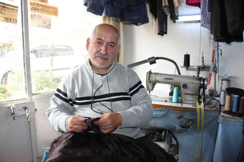 Yarım asır önce eline aldığı iğne ve ipliği bir daha bırakamadı
