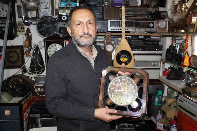 Sevenleri barıştırmak için zamanı adeta geri aldı
