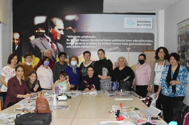 Atık maddeler kadınların elinde sanata dönüşüyor
