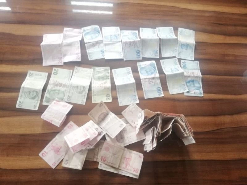 Dilencinin bir günlük hasılatı zabıta ekiplerini bile şaşırttı
