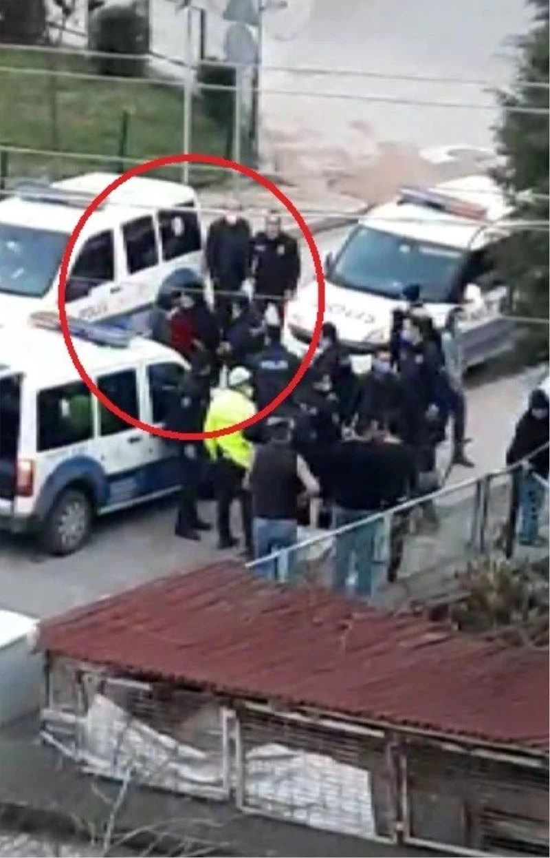 Kavgayı ayırmaya gelen polislere küfür edenler gözaltına alındı
