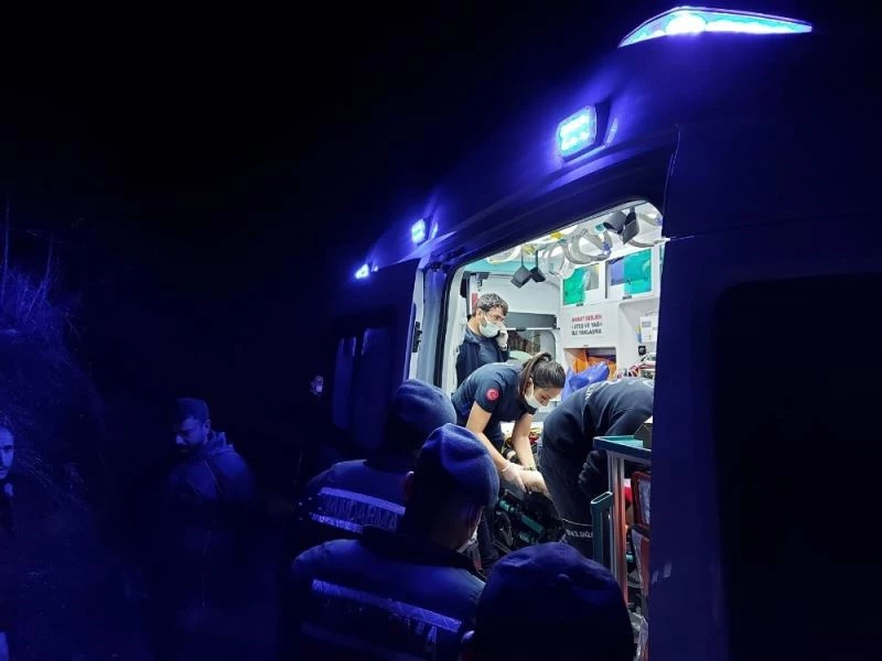 Irmağa yuvarlanan 83 yaşındaki kadın ağır yaralandı
