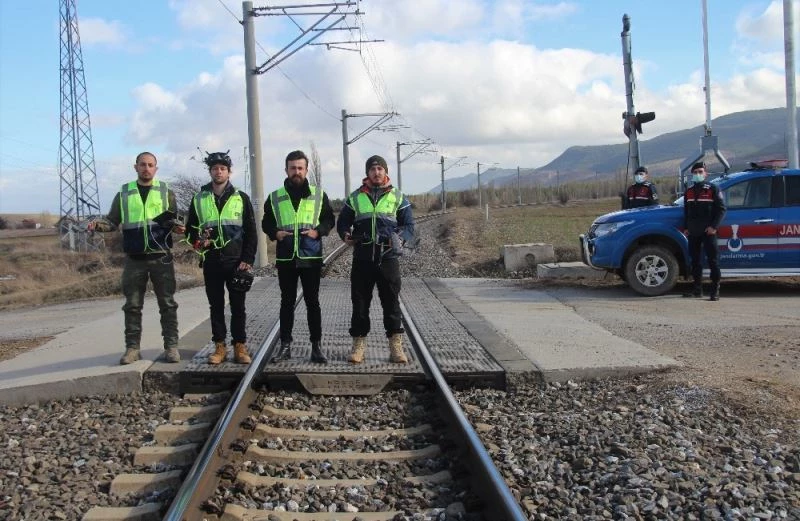 (Özel) Demiryolunun güvenliğini İHA’lar sağlıyor
