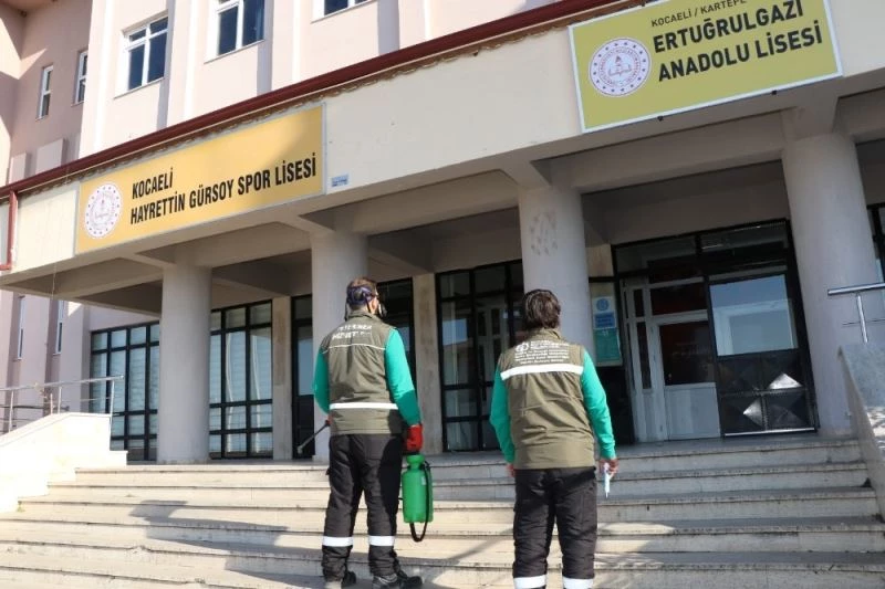 Yüz yüze eğitim öncesi okullar ilaçlandı
