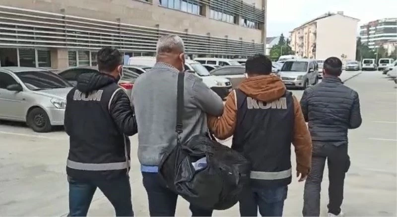 7 ayrı suçtan aranırken kimlik bilgilerini kullandığı bir kişiyi dolandırdı
