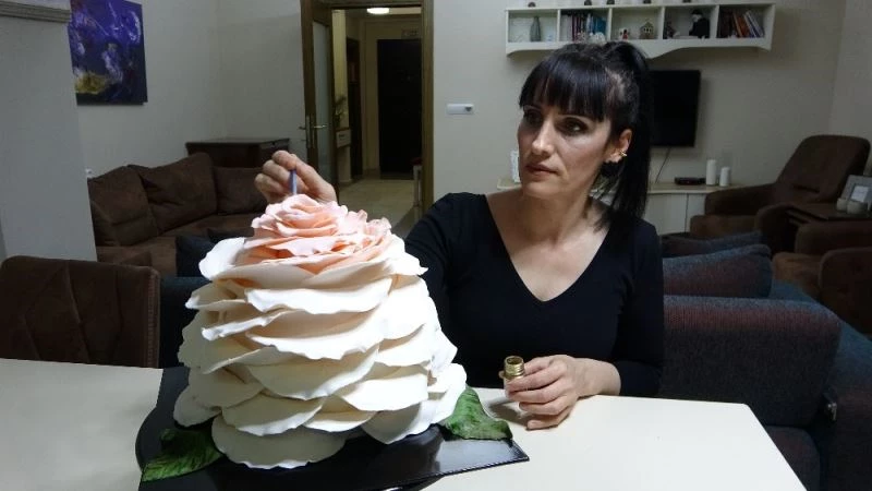 Kadının azmi, ailesini maddi çıkmazdan pastayla kurtardı
