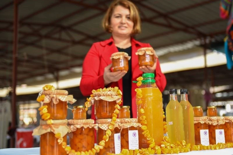 Turunç ürünleri Sevgililer Günü pazarında
