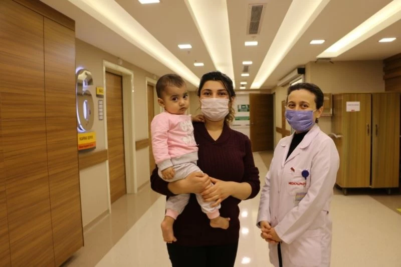 Boynundaki şiş nedeniyle gitti 1 litre apse çıktı
