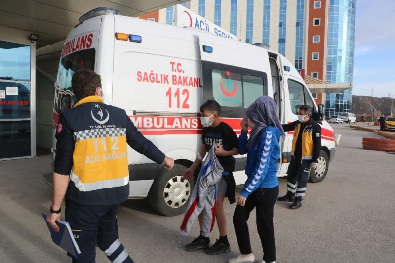 Köpek ısıran 1 çocuk kaçtı, 2 çocuk hastanede tedavi altına alındı
