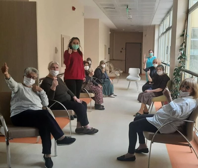 Huzurevleri sakinleri salgın sürecini etkinliklere katılarak geçiriyor

