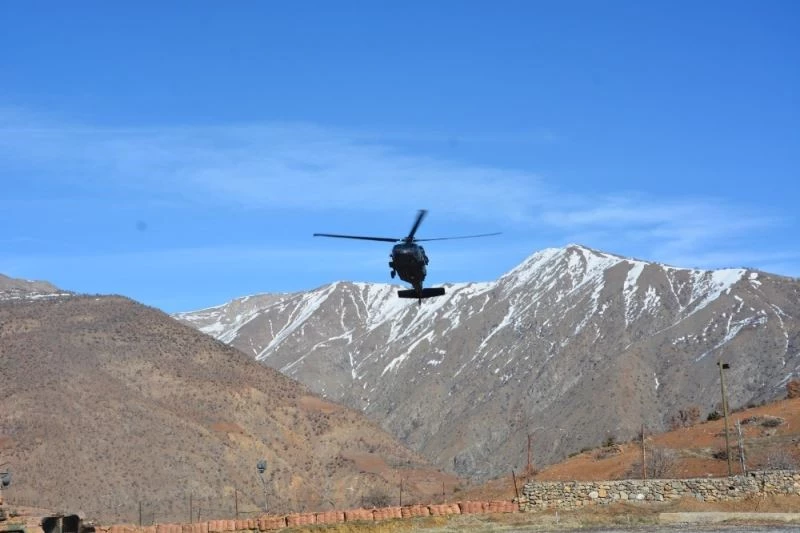 Siirt Valisi Hacıbektaşoğlu, Şirvan’a bağlı Yağcılar köyünde incelemelerde bulundu
