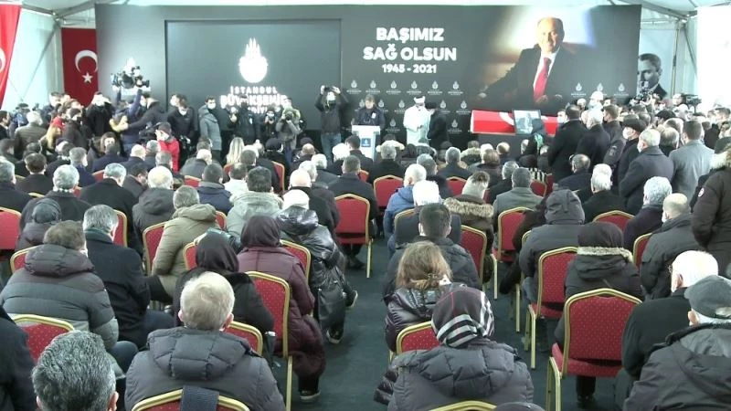 Kadir Topbaş için İstanbul Büyükşehir Belediyesi’nde tören düzenledi
