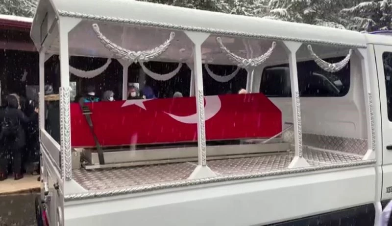 Kadir Topbaş’ın cenazesi Zincirlikuyu Gasilhanesi’nden alındı
