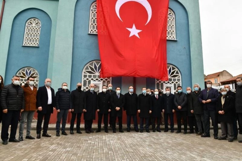 Vali Masatlı: “Mustafakemalpaşa’da hiçbir kimseyi ayırmadan çalışmaya gayret ettik”
