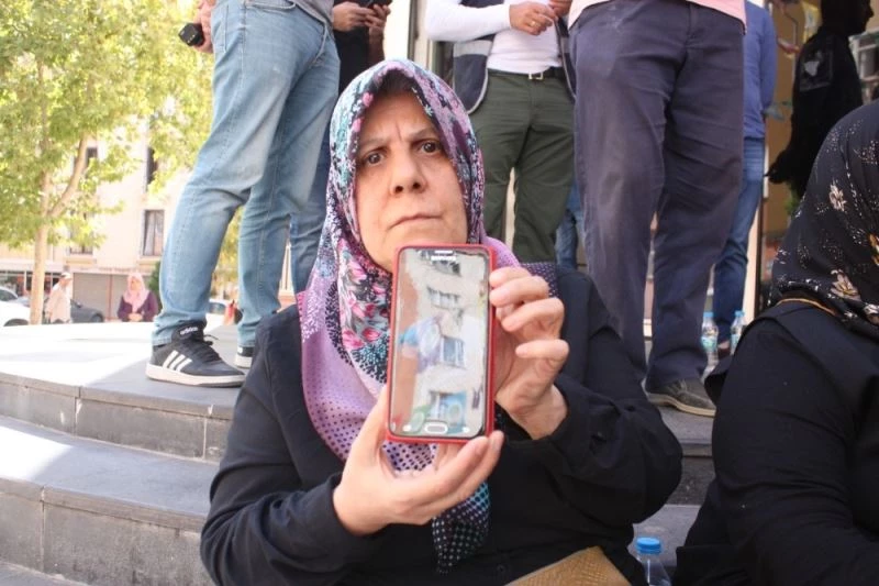 PKK tarafından kaçırılan çocuklarından 6 yıl sonra acı haberi aldılar
