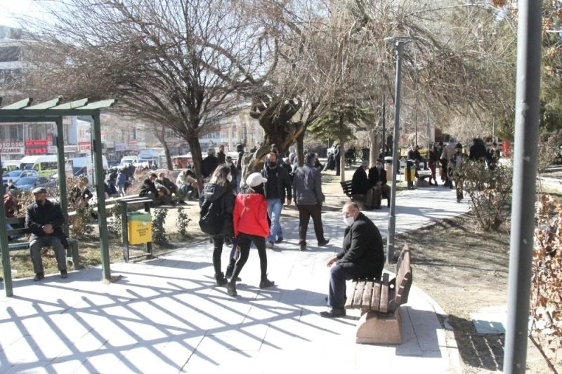 Batıda kış, doğuda bahar havası
