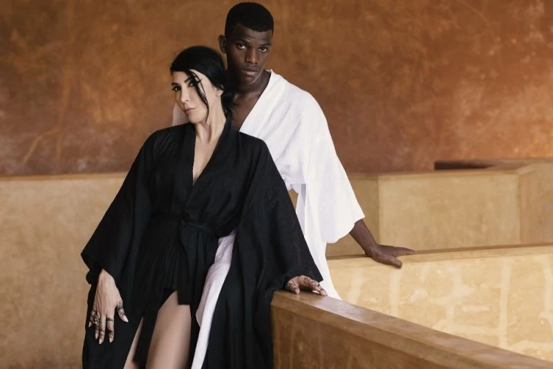 Hande Yener Tanzanya’da klip çekti
