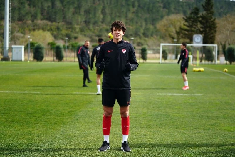 Enis Destan: “Cengiz abi ve Çağlar Abi bize örnek oldu”
