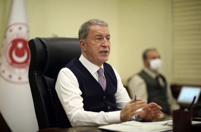 Bakan Akar’dan kuvvet ve birlik komutanlarıyla toplantı
