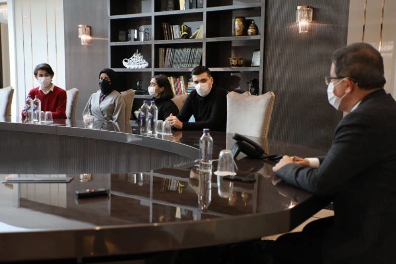 Eyüpsultan Ali Kuşçu Uzay Evi öğrencileri Türkiye 2’ncisi oldu
