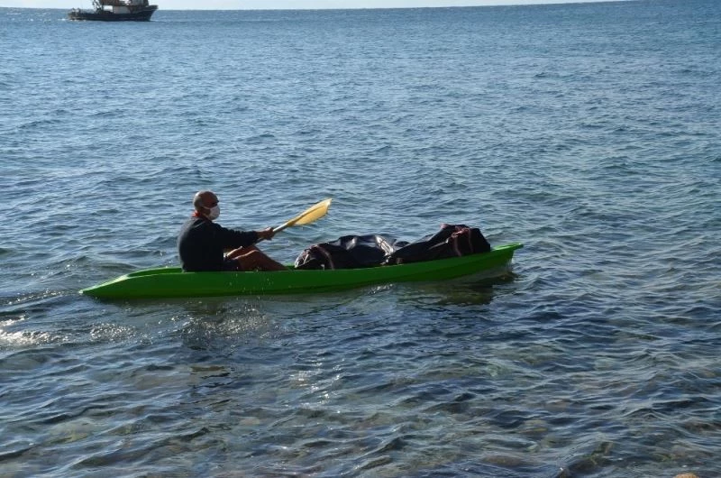 Kayalık bölgedeki ceset, kano yardımıyla kıyıya çıkartıldı
