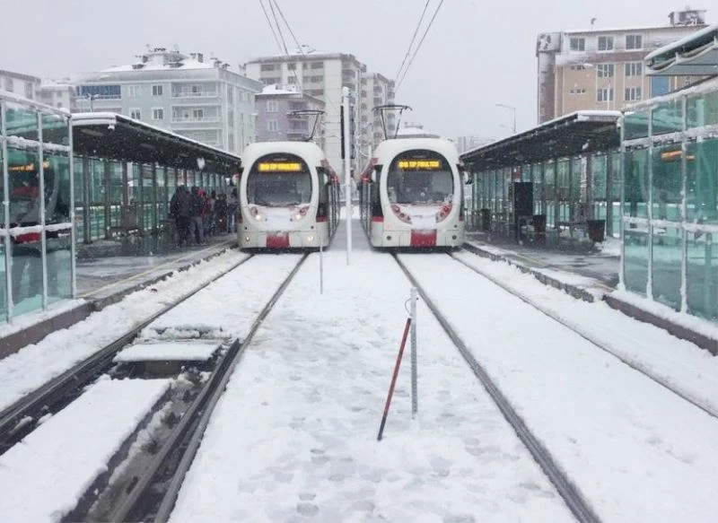 Tramvay seferleri kardan etkilenmedi
