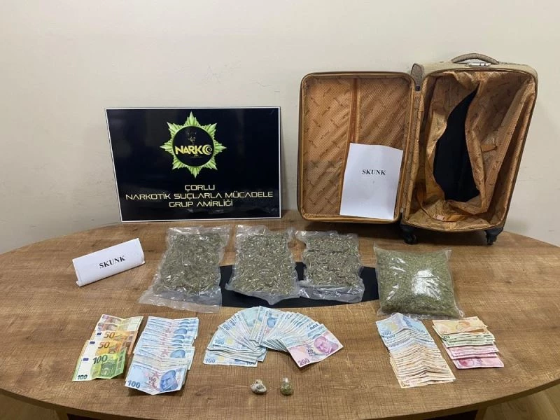 Larissa’dan kaçış yok
