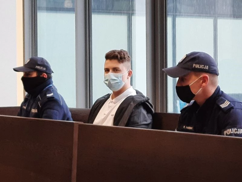 Polonya’da 16 yaşındaki Türk çocuğunu öldüren katile 25 yıl hapis
