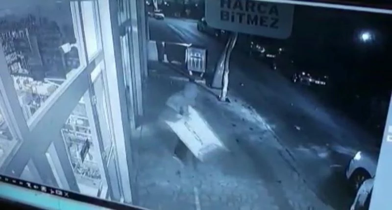 İstanbul’da iş yeri ve arabalara dadanan hırsızlık çetesi polis tarafından çökertildi
