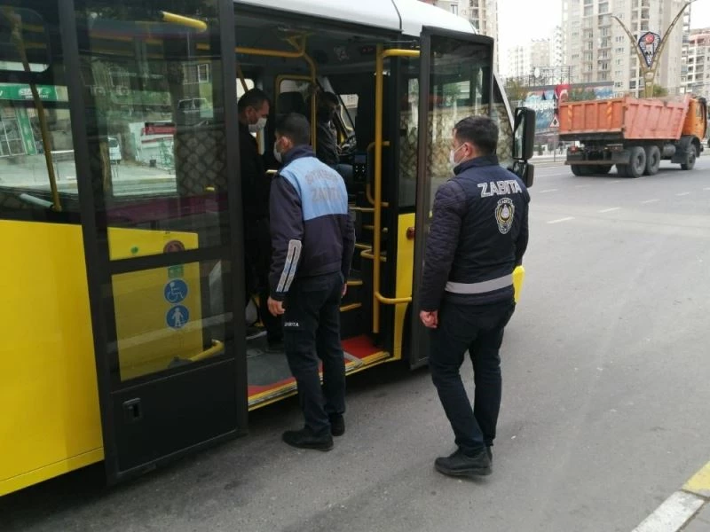 Mardin’de maske takma kuralını ihlal eden 120 kişiye ceza
